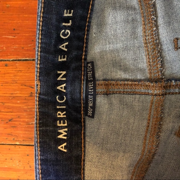 *SOLD* American Eagle Distressed Size 6 Hi Rise - Picture 4 of 11